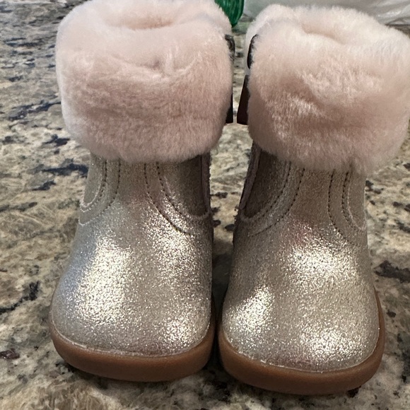 UGG Sparkly Silver/Gold  Boots with Cream Fur Trim - Picture 1 of 7
